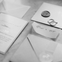 【発送準備が間に合わなくても慌てないで！】招待状の発送日・返信日の決め方を徹底解説 ♪