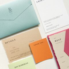 【カラフルなペーパーアイテム】が最旬トレンド♡カラフルデザインのオーダー実例をピックアップ！