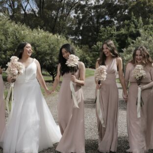 【結婚式がもっと楽しみになる仕掛け☆】招待状にプラスするドレスコードやミュージックリクエストetc