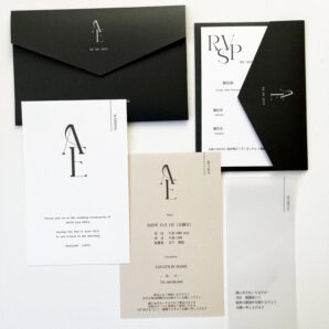 beige black：招待状